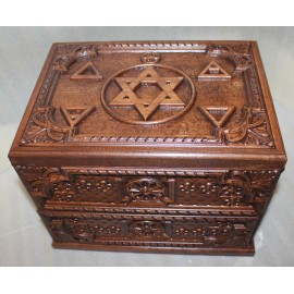 Шкатулка с ящиком