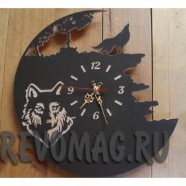 Часы волк Часы волк