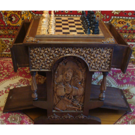 Шахматный стол