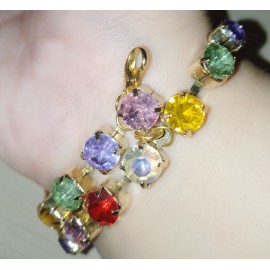 Браслет оберег Цветной