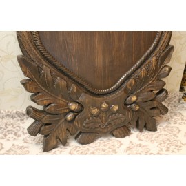 Картуш с дубовыми листьями