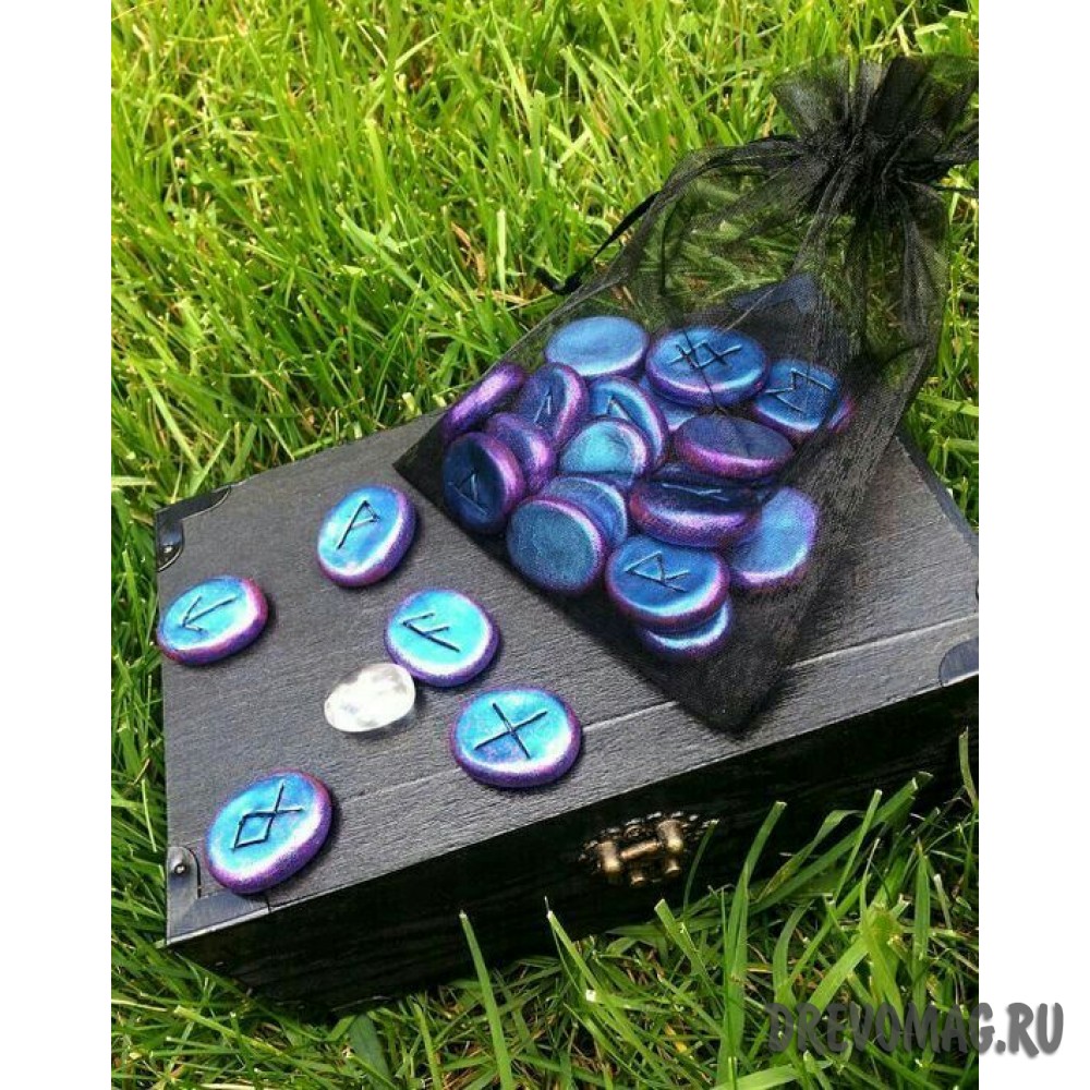 Рунический набор из дерева "Ультрафиолет"